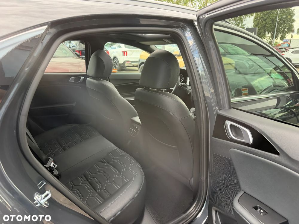Kia XCeed 1.6 T-GDI Tribute DCT - 12
