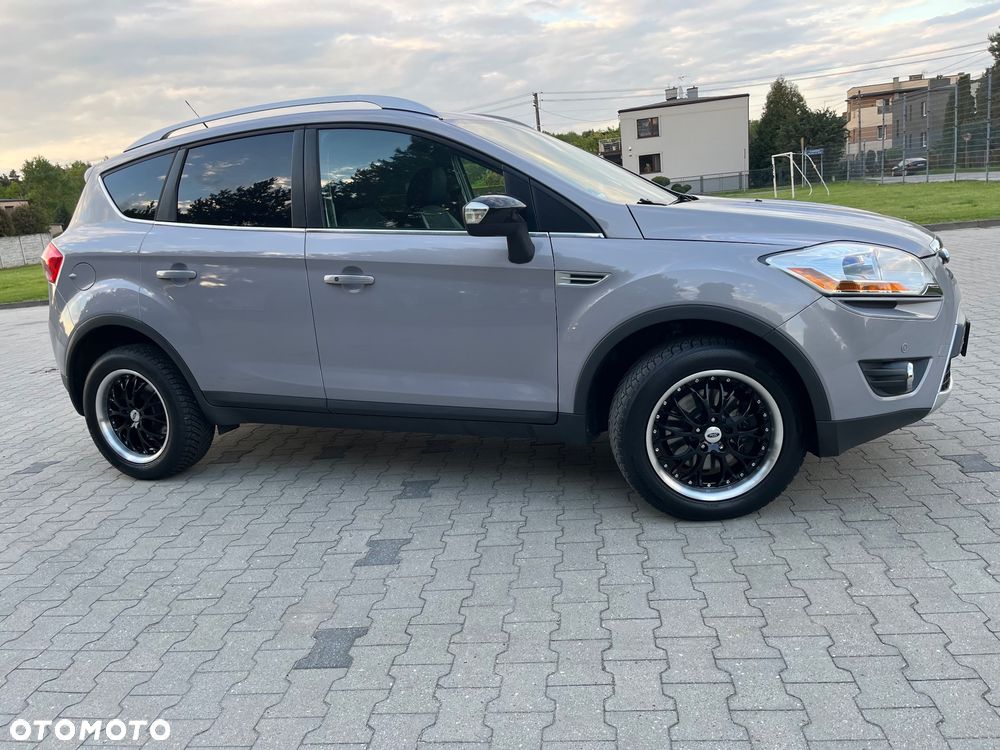 Ford Kuga 2.0 TDCi 4x4 Titanium - 27