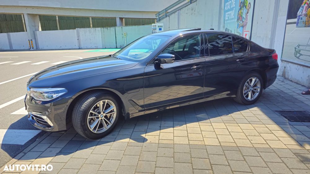 BMW Seria 5 530e iPerformance Aut. Luxury Line - 2