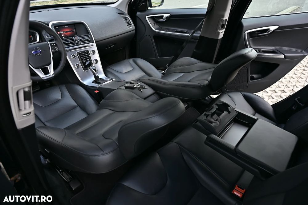 Volvo XC 60 D4 AWD Geartronic Summum - 22