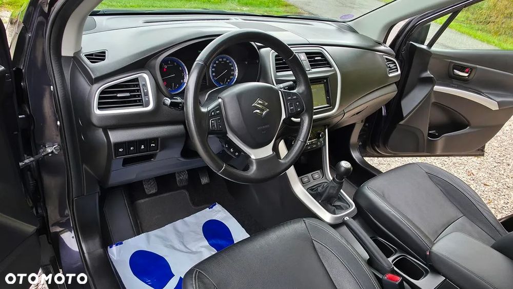 Suzuki SX4 S-Cross 1.6 Premium Plus - 22
