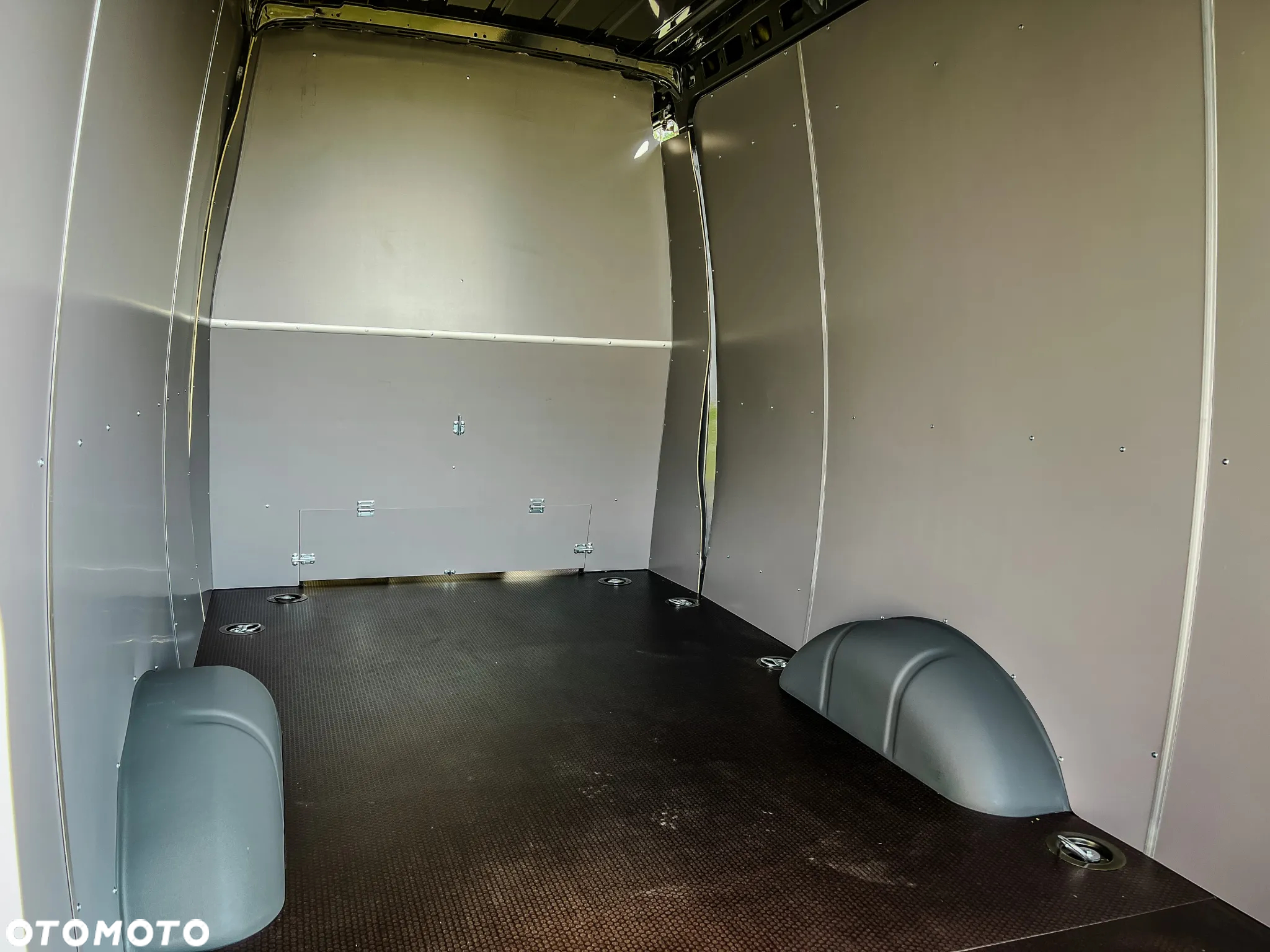 Iveco Daily 35S18HV , 3.0L - 180KM ,Brygadowy, 7 osób, Brygadówka - 11