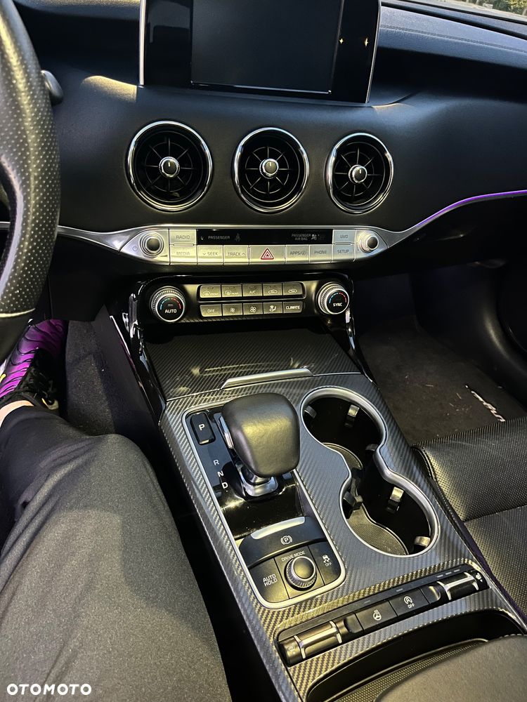 Kia Stinger 3.3 T-GDI V6 GT AWD - 13