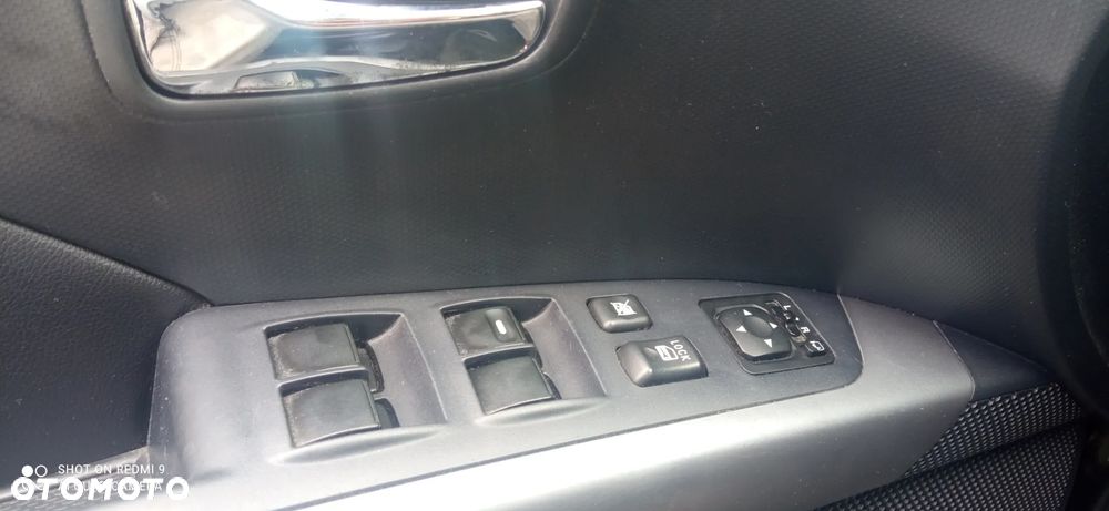 Peugeot 4007 HDI FAP 7-Sitzer Platinum - 35
