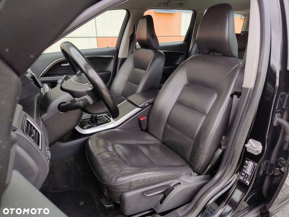 Volvo V70 D3 Momentum - 9