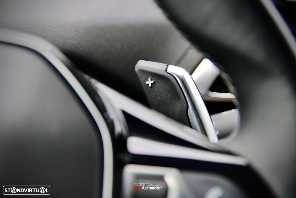 Peugeot 3008 1.6 Hybrid Allure e-EAT8 - 26