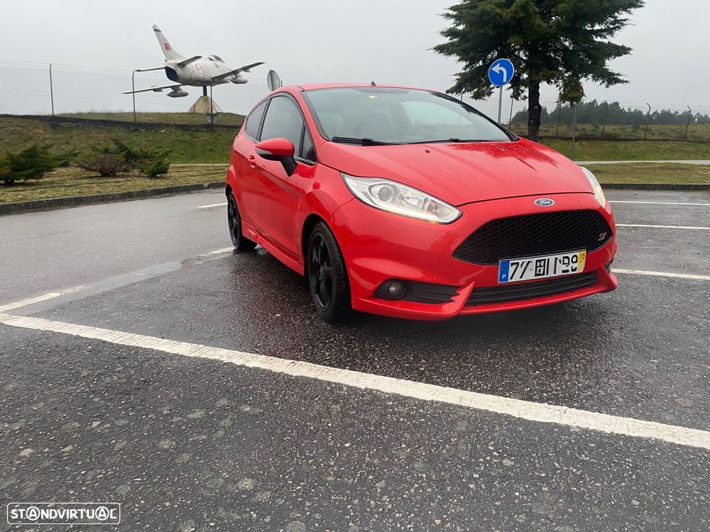Ford Fiesta 1.6 EcoBoost ST - 1