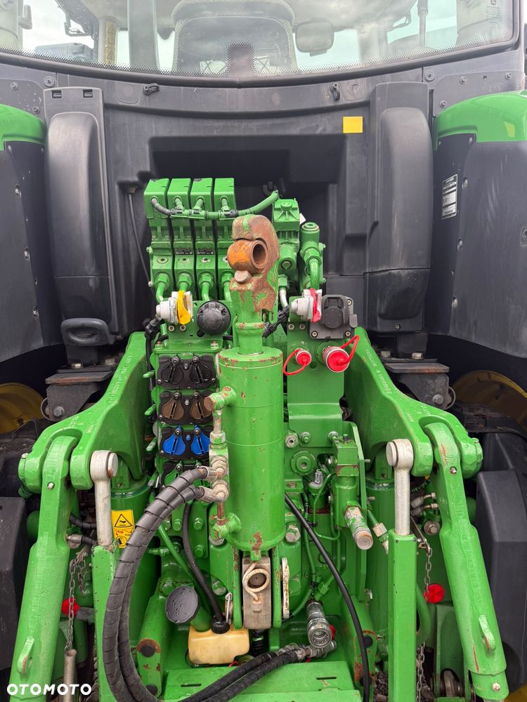 John Deere 6250R - 6