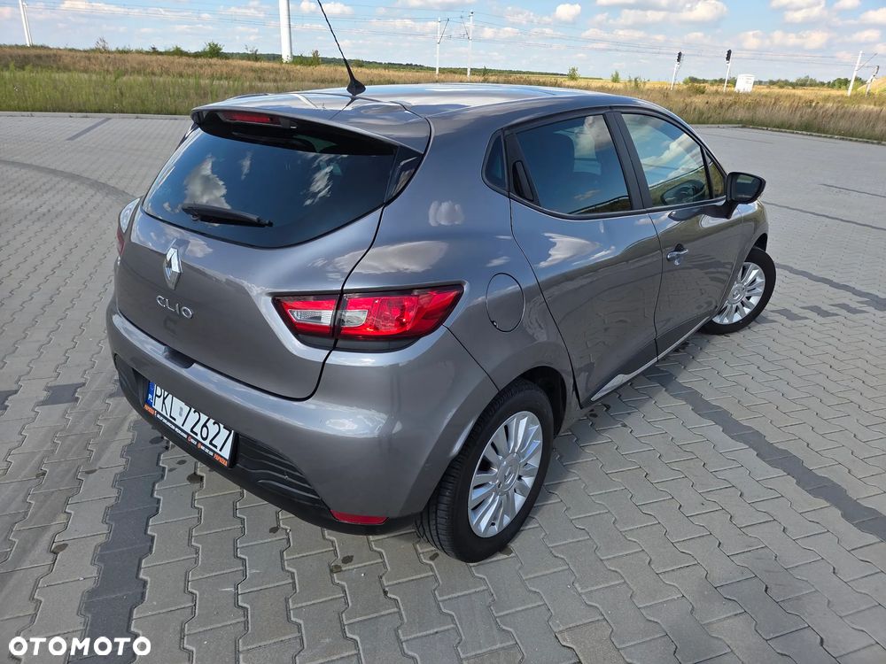 Renault Clio 1.2 16V 75 Business - 10