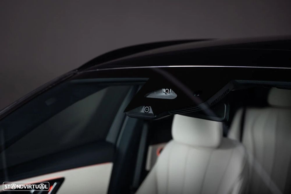 Mercedes-Benz E 300 - 10