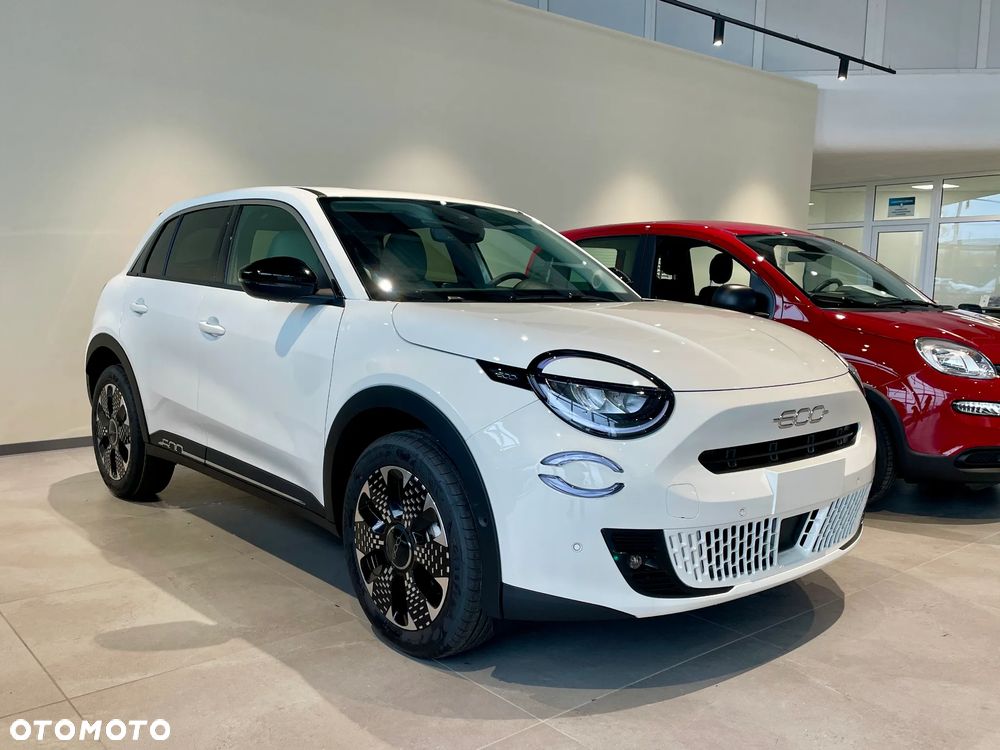 Fiat 600 1.2 Turbo La Prima eDCT - 2