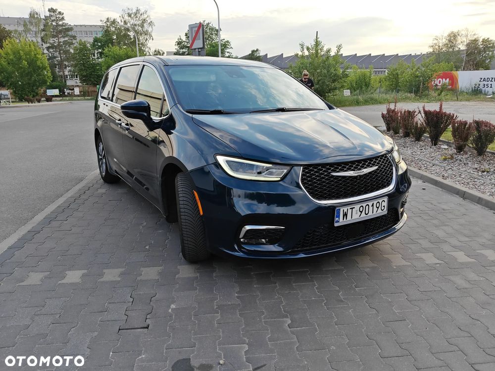 Chrysler Pacifica - 15