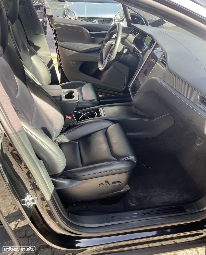 Tesla Model X P100D - 7