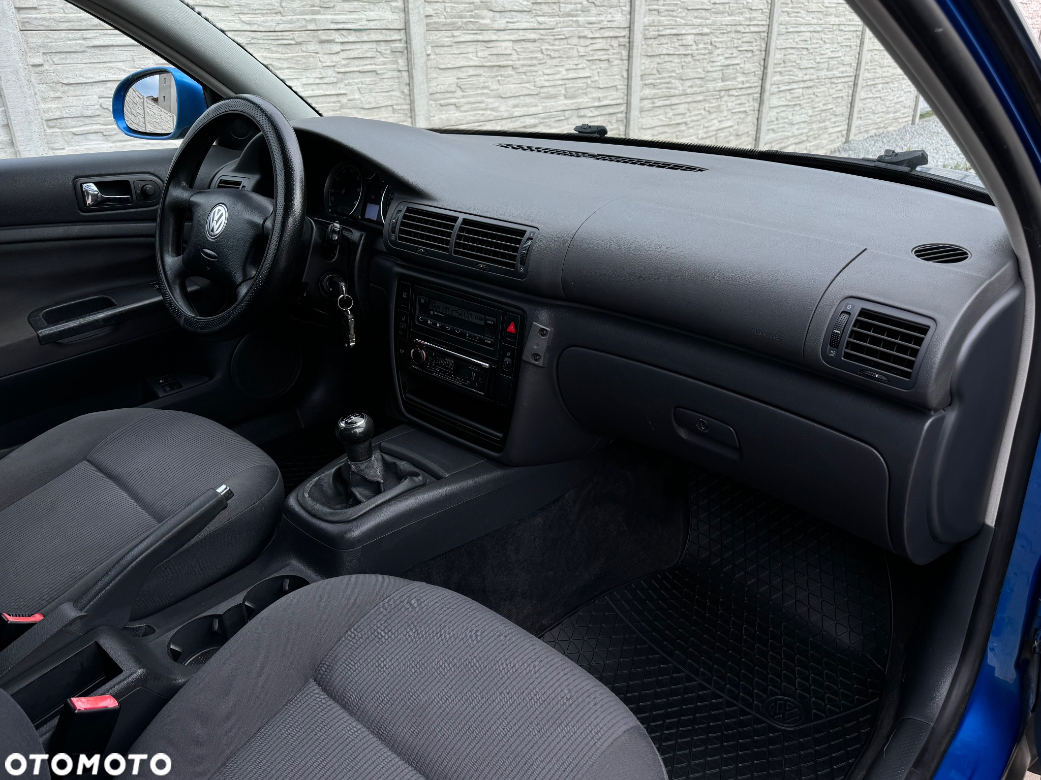 Volkswagen Passat 1.6 Comfortline - 9
