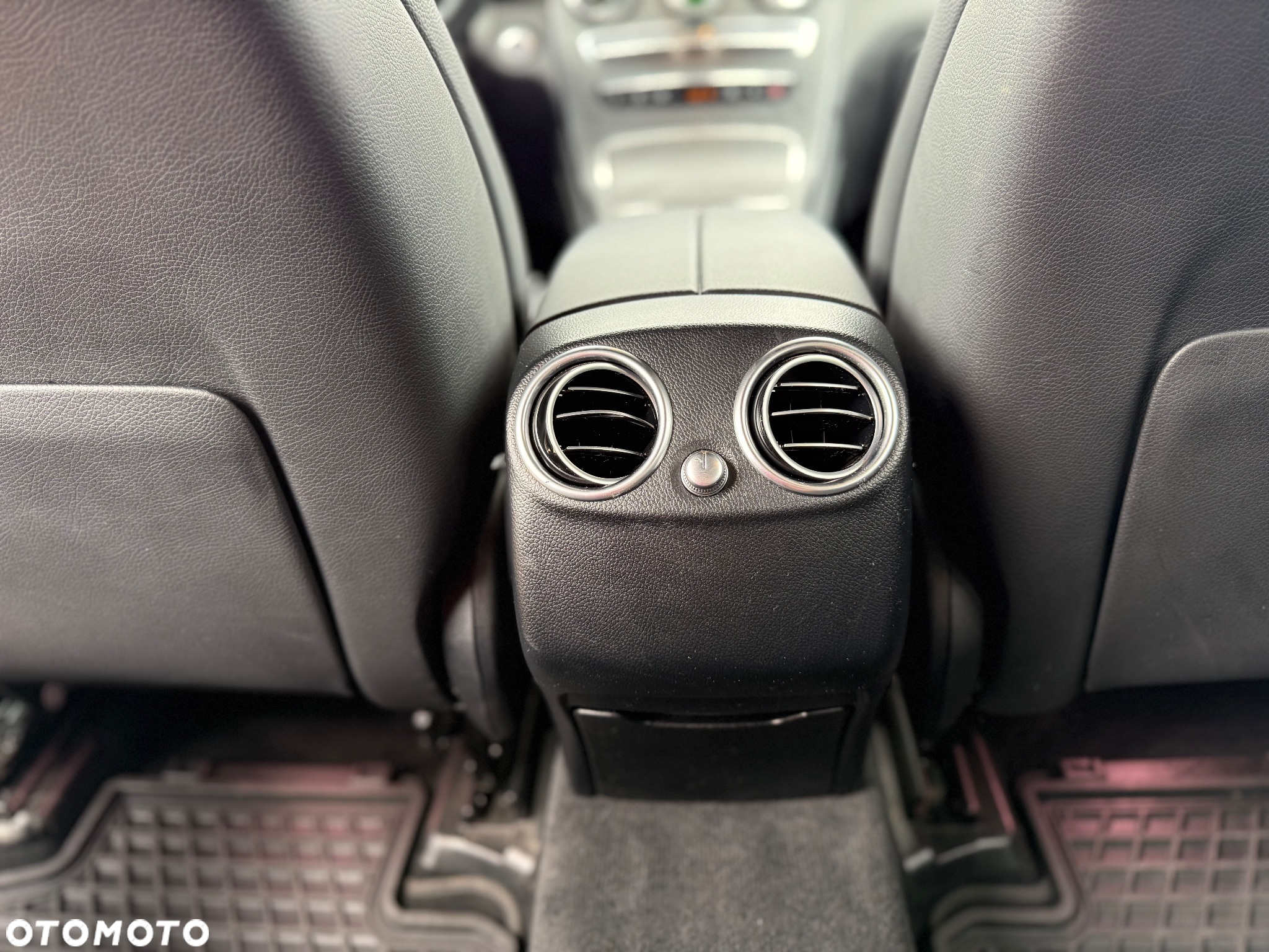 Mercedes-Benz GLC 300 4-Matic - 22