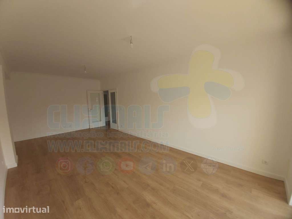 Apartamento T3 Remodelado em Lamaçães | Vistas para o Bom Jesus e S... - Grande imagem: 4/28