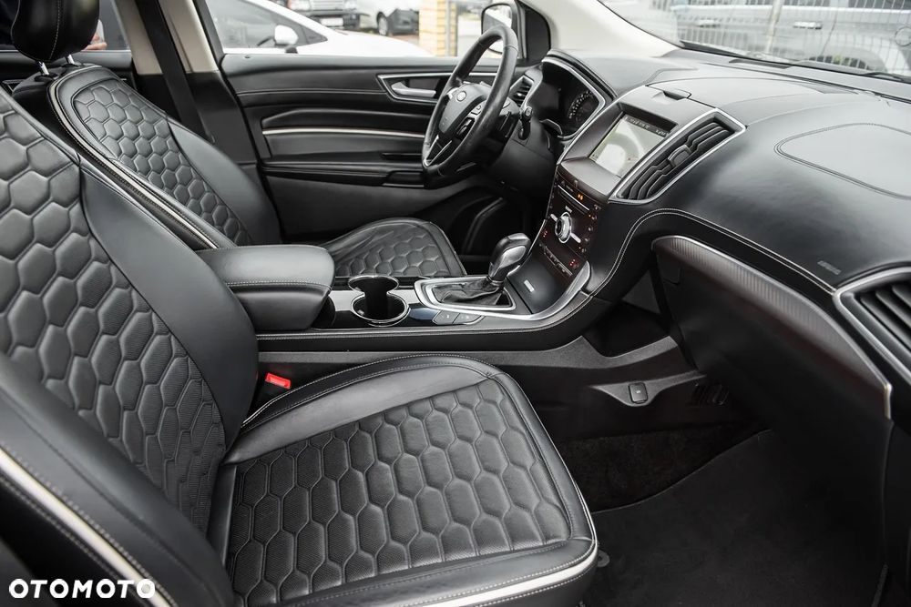 Ford Edge 2.0 TDCi Bi-Turbo 4x4 Vignale - 30