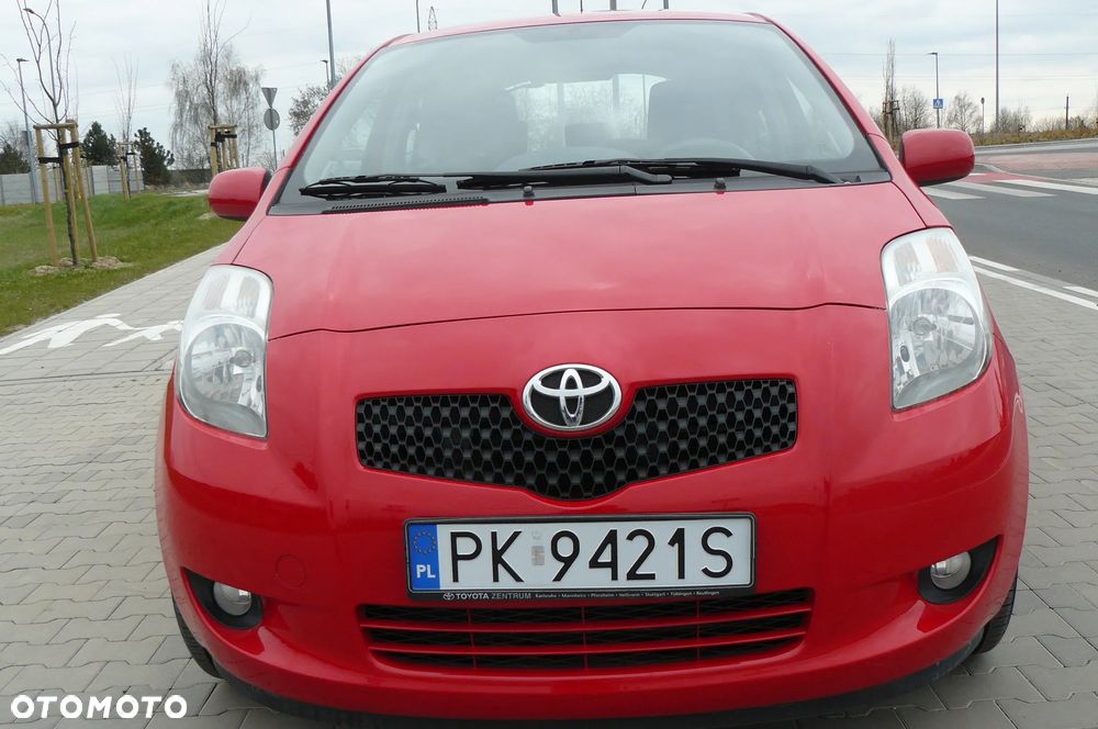 Toyota Yaris - 11