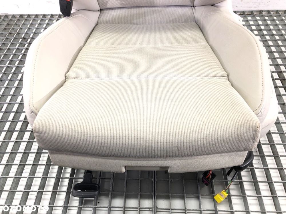 FOTEL LEWY PRZÓD - 424.00 PLN - VW PASSAT B8 (3G2, CB2) 2014 - 2022 1.4 TSI 110 kW [150 KM] benzyna - 3