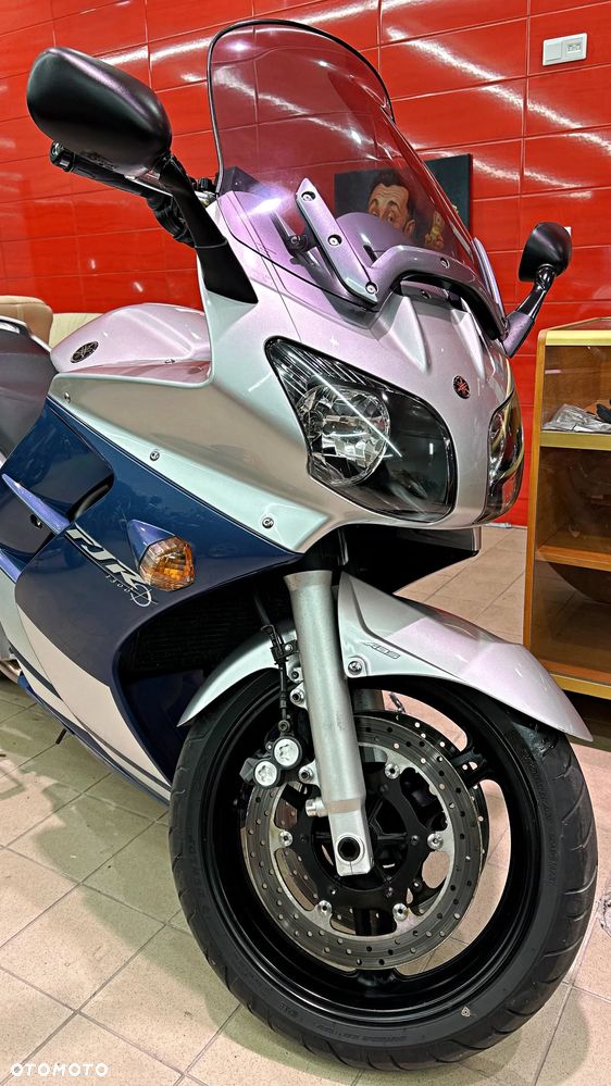 Yamaha FJR - 19