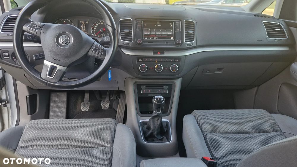 Volkswagen Sharan 2.0 TDI 4Motion BlueMotion Technology Highline - 14