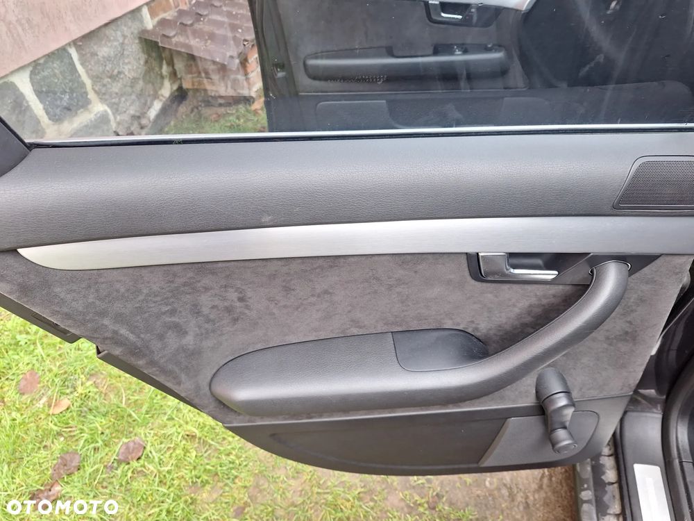 Audi A4 Limousine 2.0 TDI DPF - 27