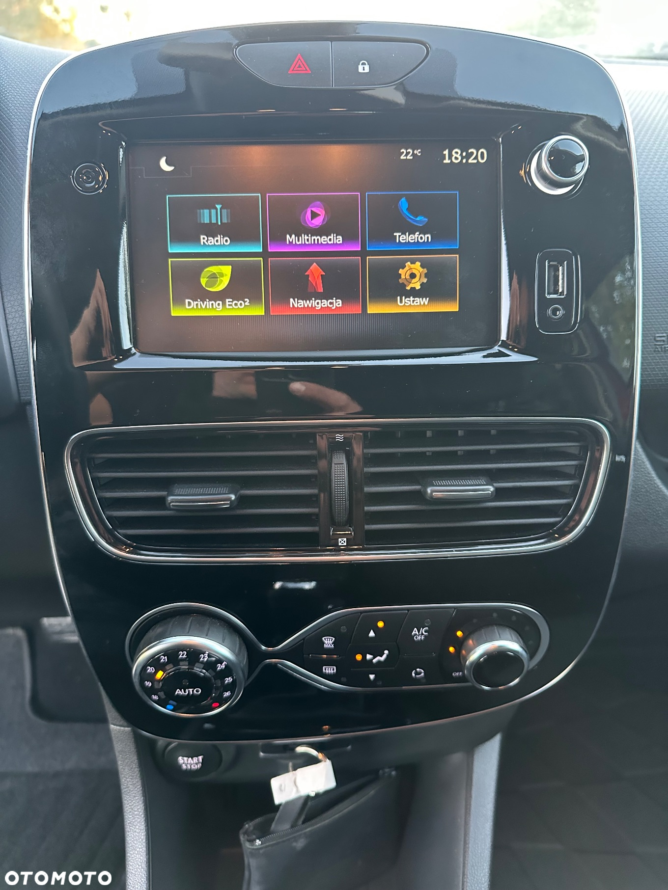 Renault Clio ENERGY TCe 75 Start & Stop LIMITED 2018 - 10