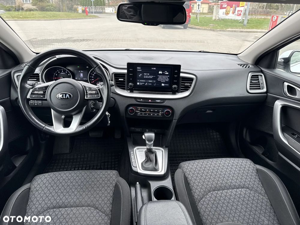 Kia Ceed 1.5 T-GDI M DCT - 25