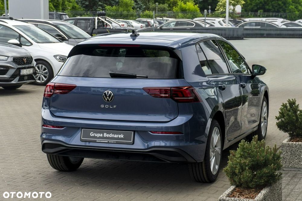 Volkswagen Golf - 9