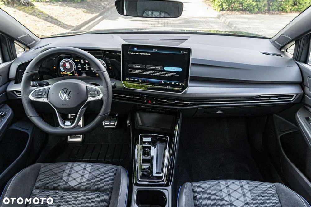 Volkswagen Golf - 18