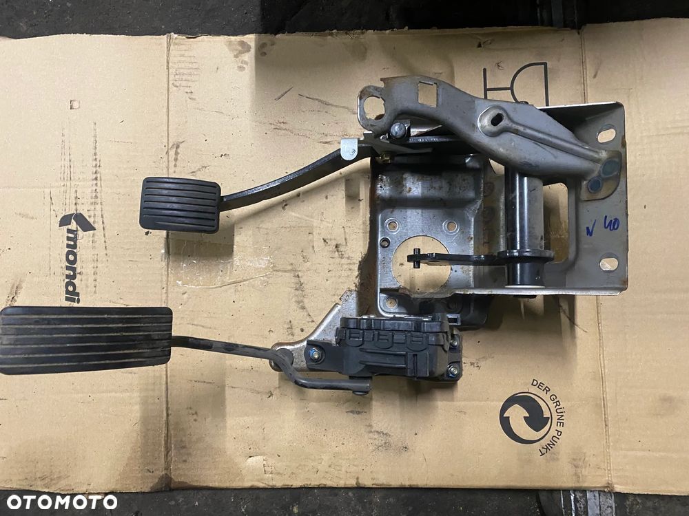 POTENCJOMETR PEDAŁ HAMULCA I GAZU VOLVO V40 I 30865642 60080A00 - 1