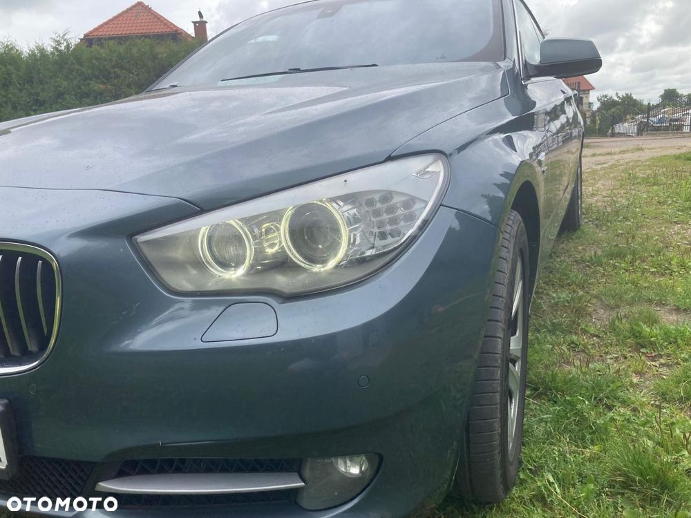 BMW 5GT - 5