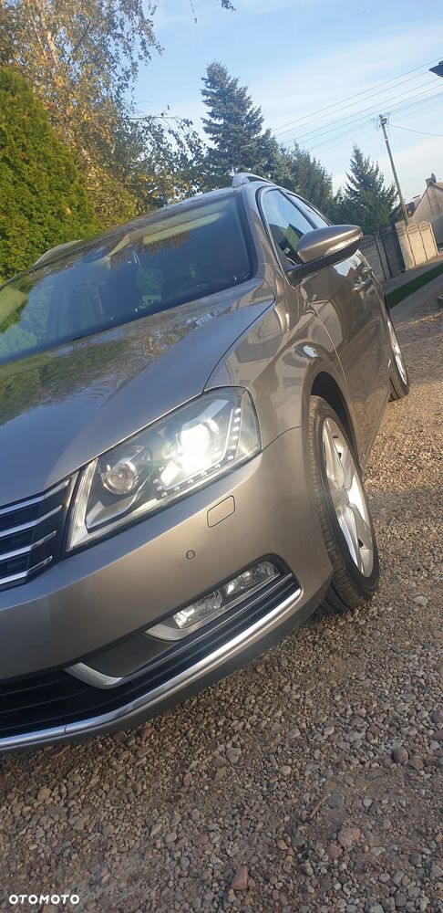 Volkswagen Passat 2.0 TDI Comfortline - 11