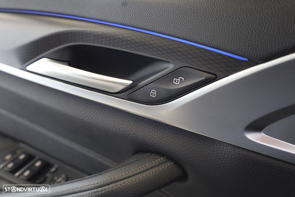 BMW 520 d Pack Desportivo M Auto - 48