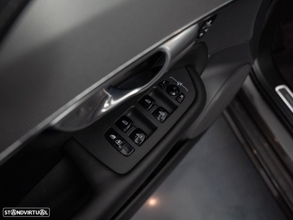Volvo XC 90 2.0 T8 PHEV Plus Bright AWD - 19