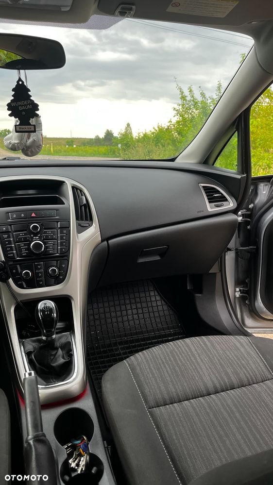 Opel Astra 1.6 - 12