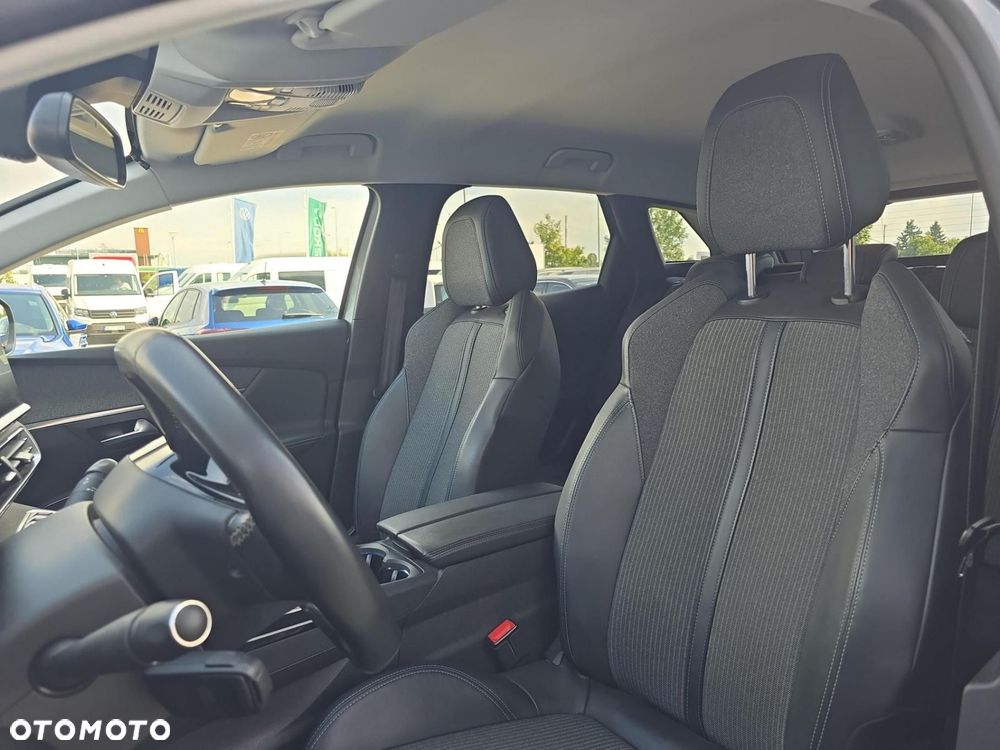 Peugeot 3008 - 11