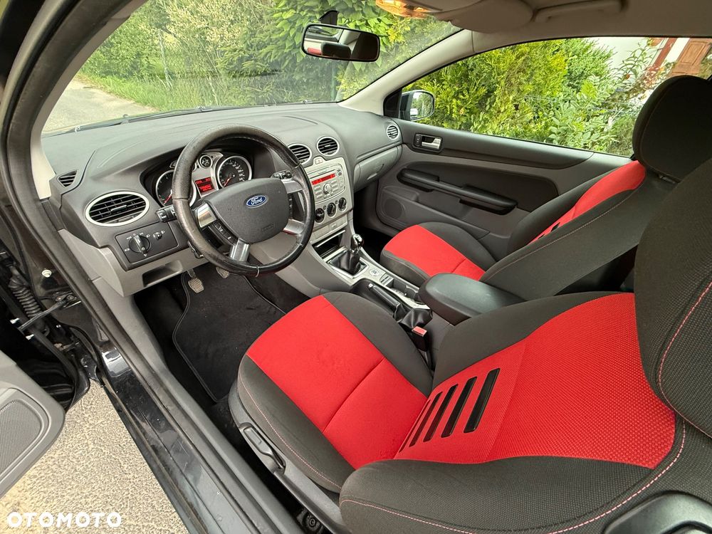 Ford Focus 1.6 Ti-VCT Style - 17