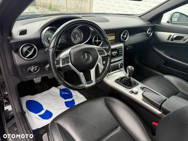 Mercedes-Benz SLK 200 (BlueEFFICIENCY) - 11