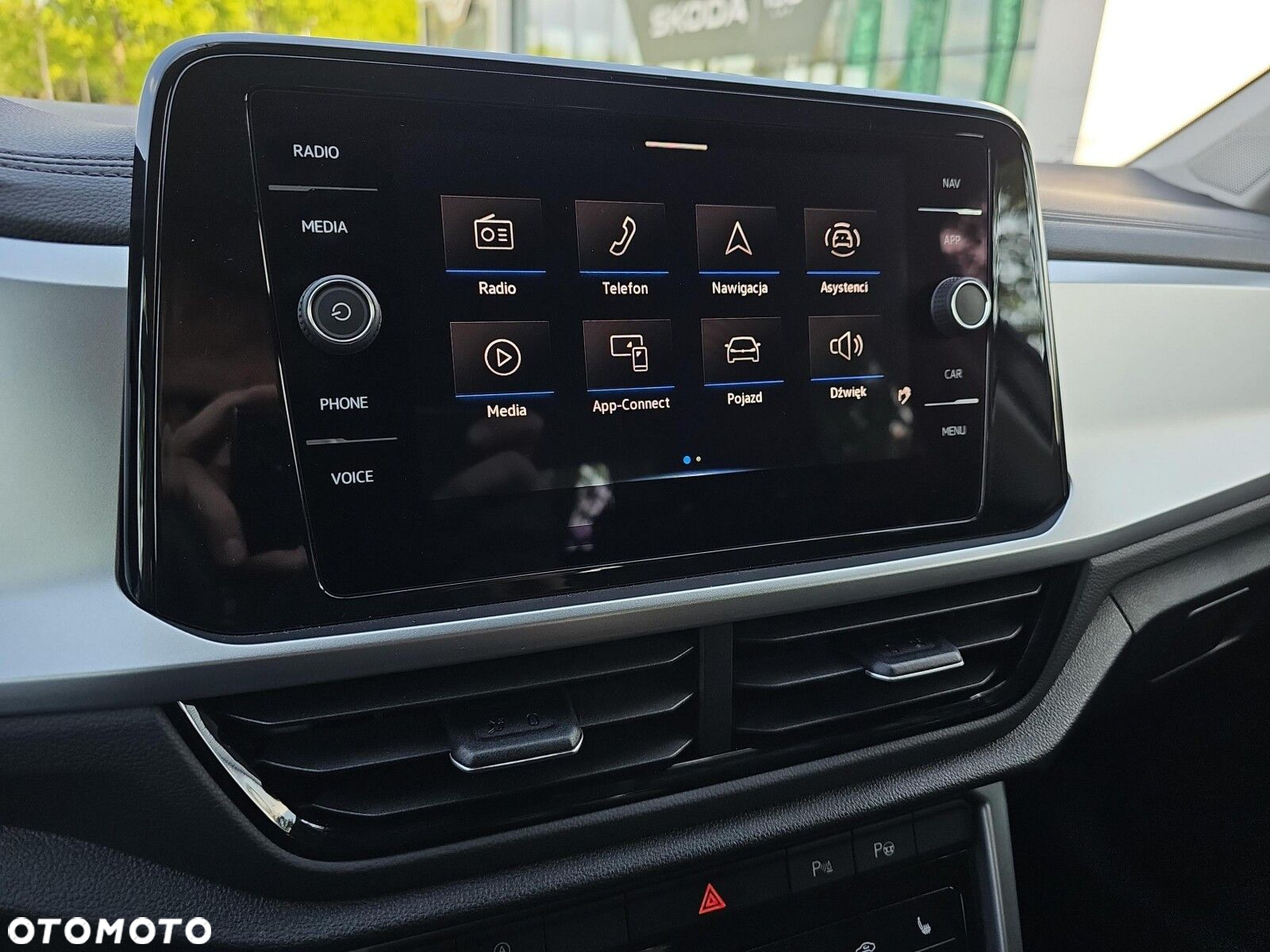Volkswagen T-Roc 1.5 TSI Life Plus DSG - 27