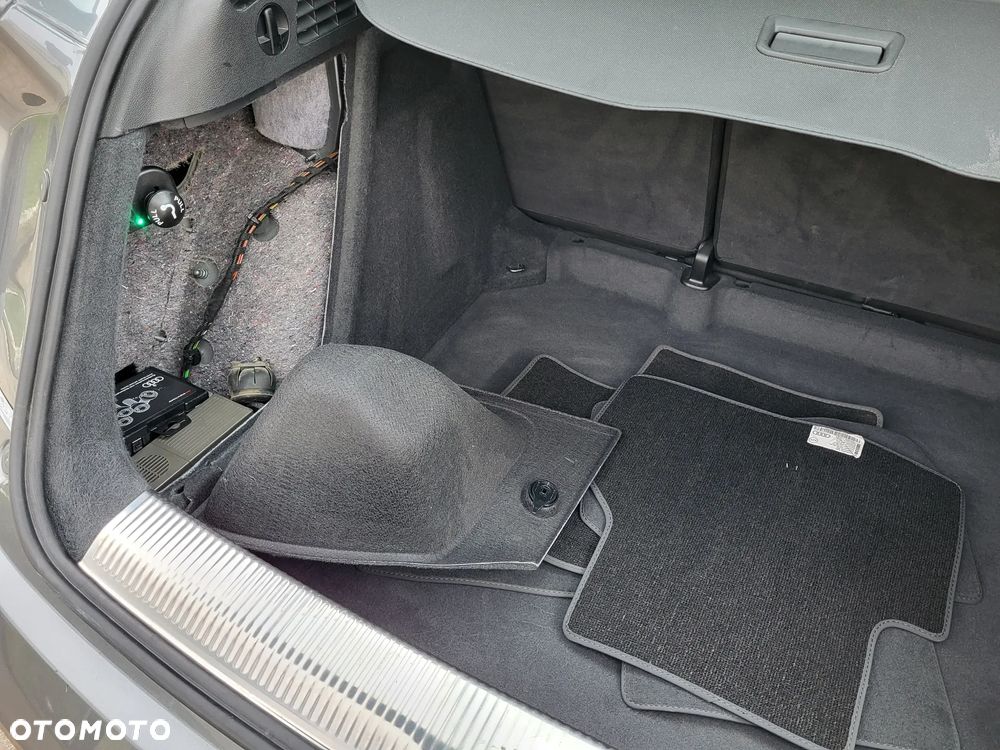 Audi Q3 2.0 TDI sport - 37