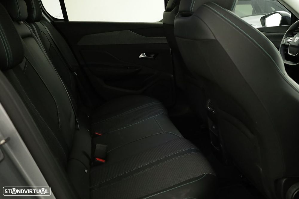 Peugeot 308 1.2 PureTech Allure EAT8 - 21