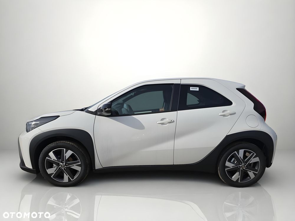 Toyota Aygo X Hybrid 1.5 Comfort e-CVT - 8