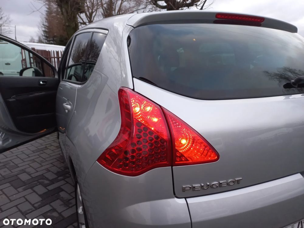 Peugeot 3008 1.6 HDi Premium - 9