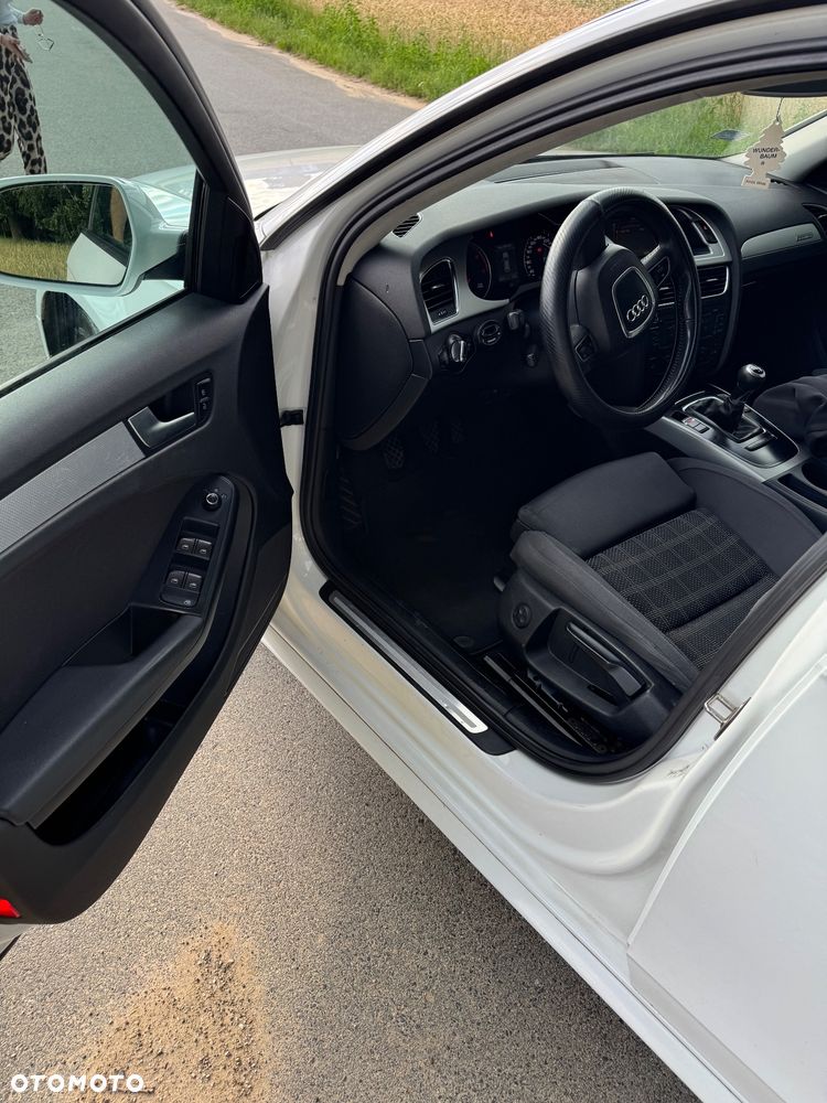 Audi A4 Avant 2.0 TDI Quattro - 17