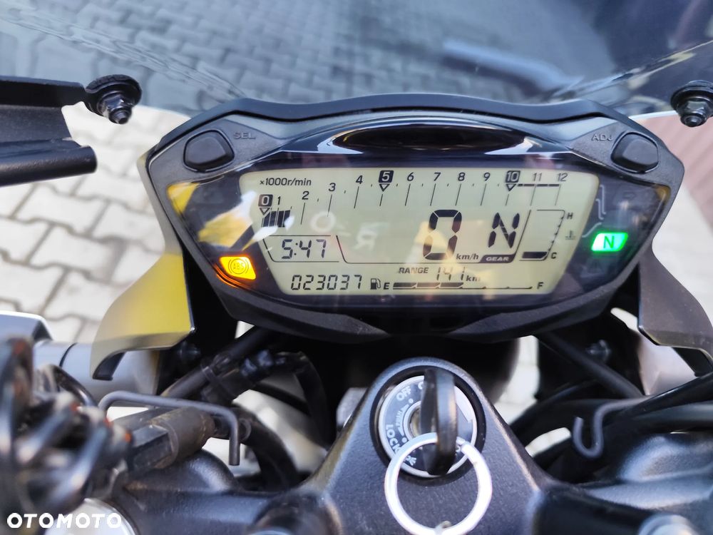 Suzuki SV - 11