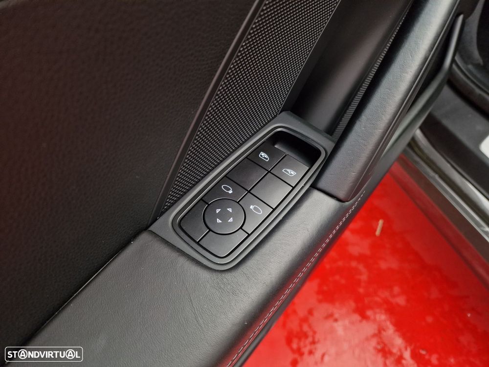 Porsche 911 Série F - 10