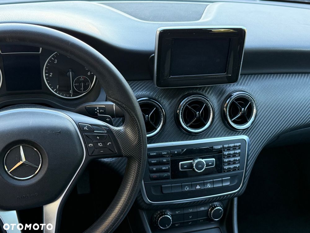 Mercedes-Benz GLA - 15