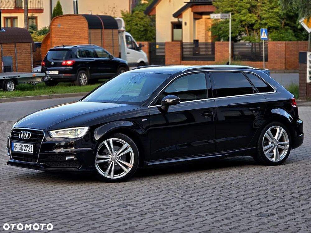 Audi A3 Sportback 2.0 TDI (clean diesel) quattro S tronic S line Sportpaket - 4