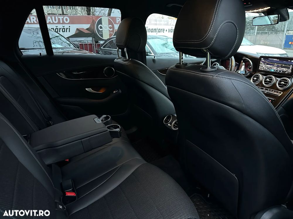 Mercedes-Benz GLC 220 d 4Matic 9G-TRONIC - 9